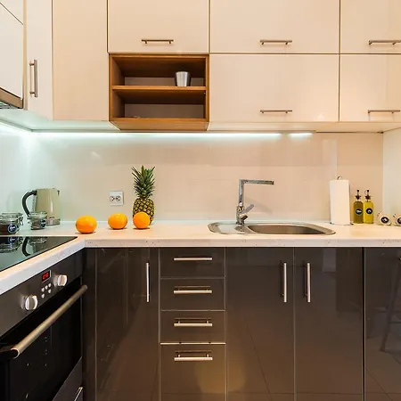 Rent Like - Chlodna 15 Apartment Warsaw